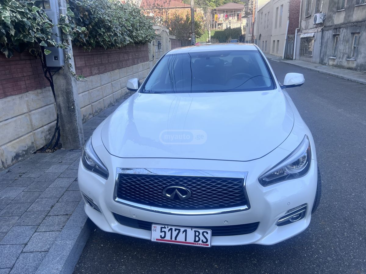 Infiniti Q 50