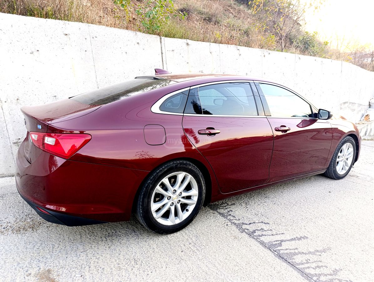 Chevrolet Malibu 2016 — photo 2