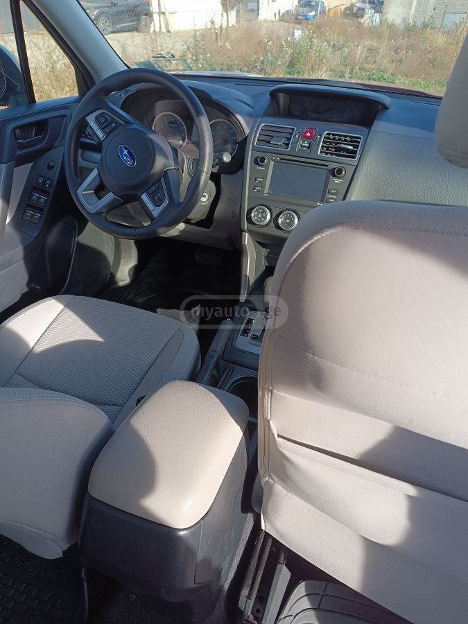 Subaru Forester 2017 — photo 2