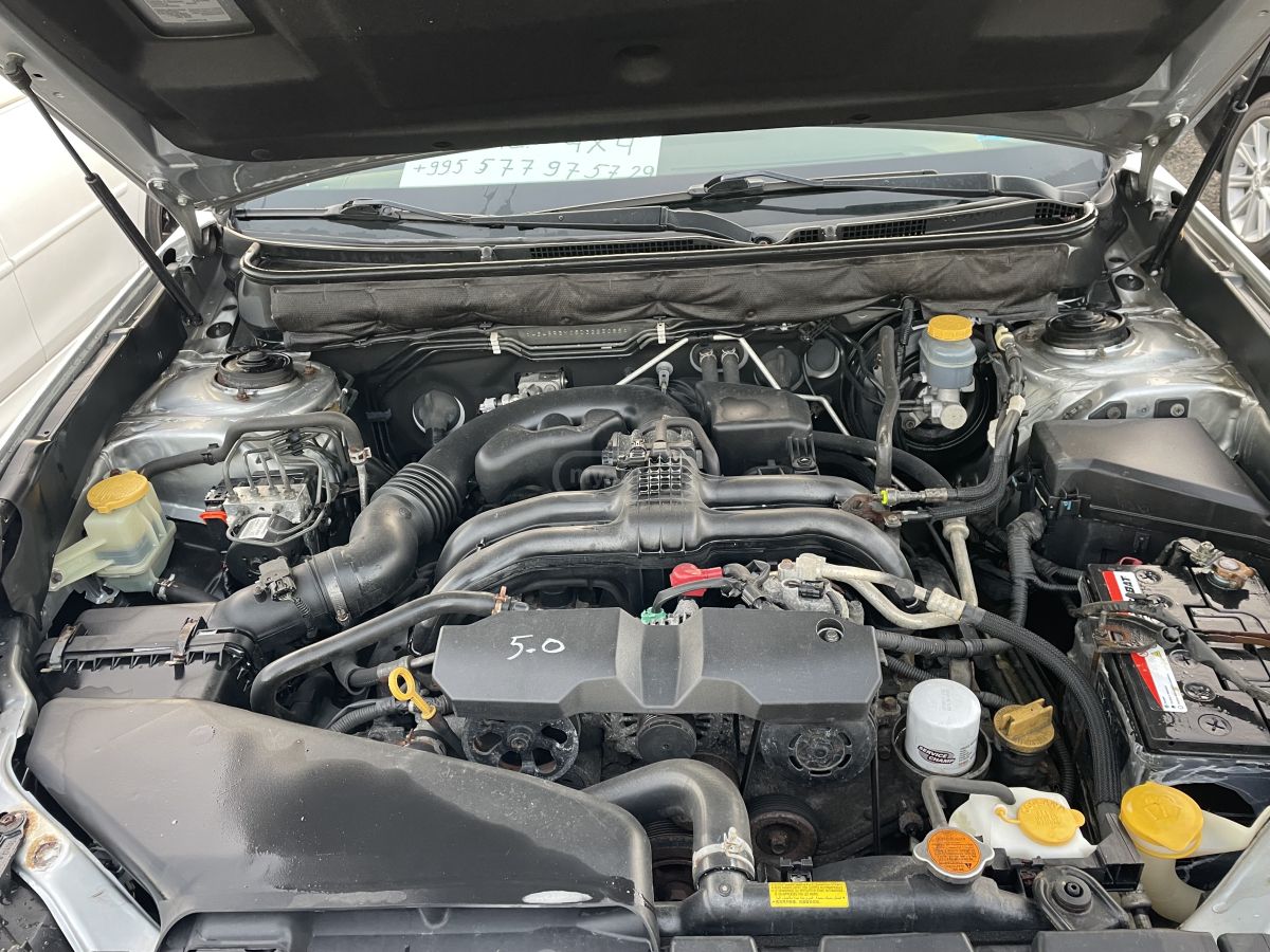 Subaru Outback 2012 — photo 2