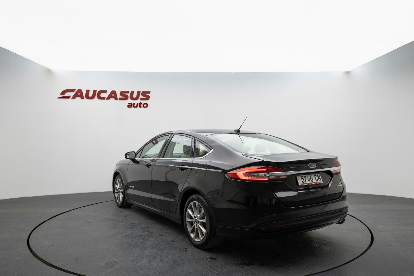 Ford Fusion 2017 — photo 2