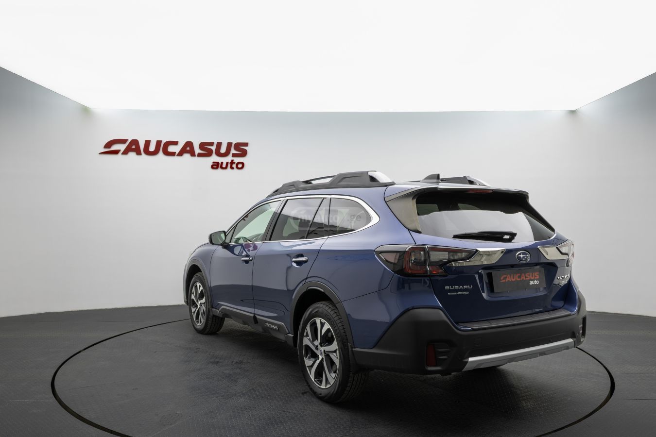 Subaru Outback 2020 — photo 2