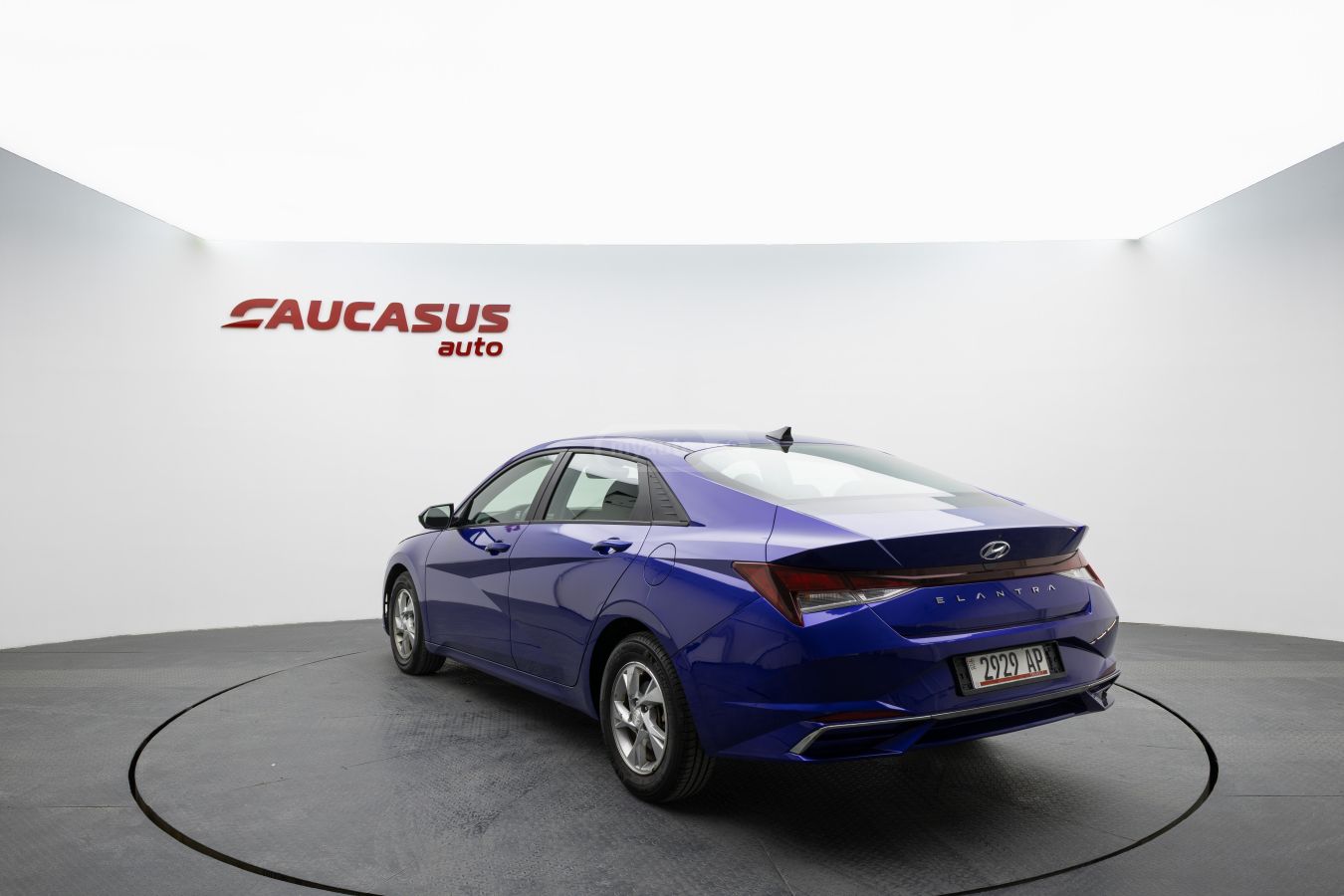 Hyundai Elantra 2021 — photo 2