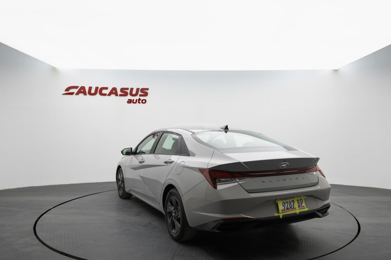 Hyundai Elantra 2022 — photo 2