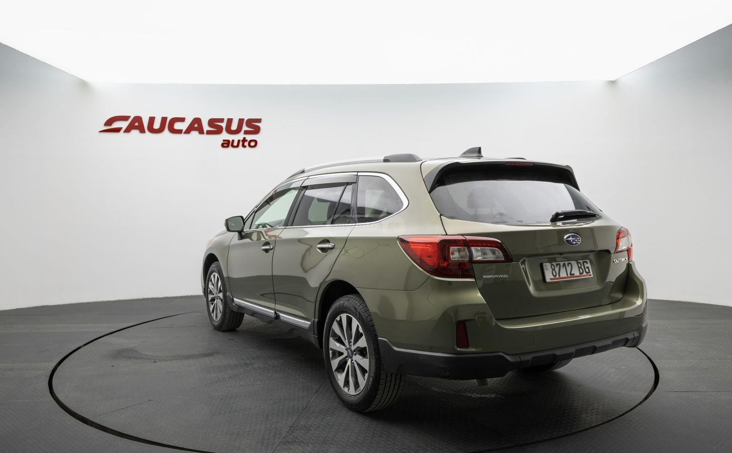 Subaru Outback 2017 — photo 2