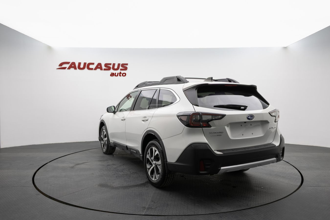 Subaru Outback 2021 — photo 2