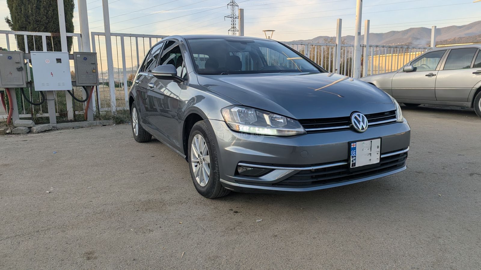 Volkswagen Golf 2018 — photo 2