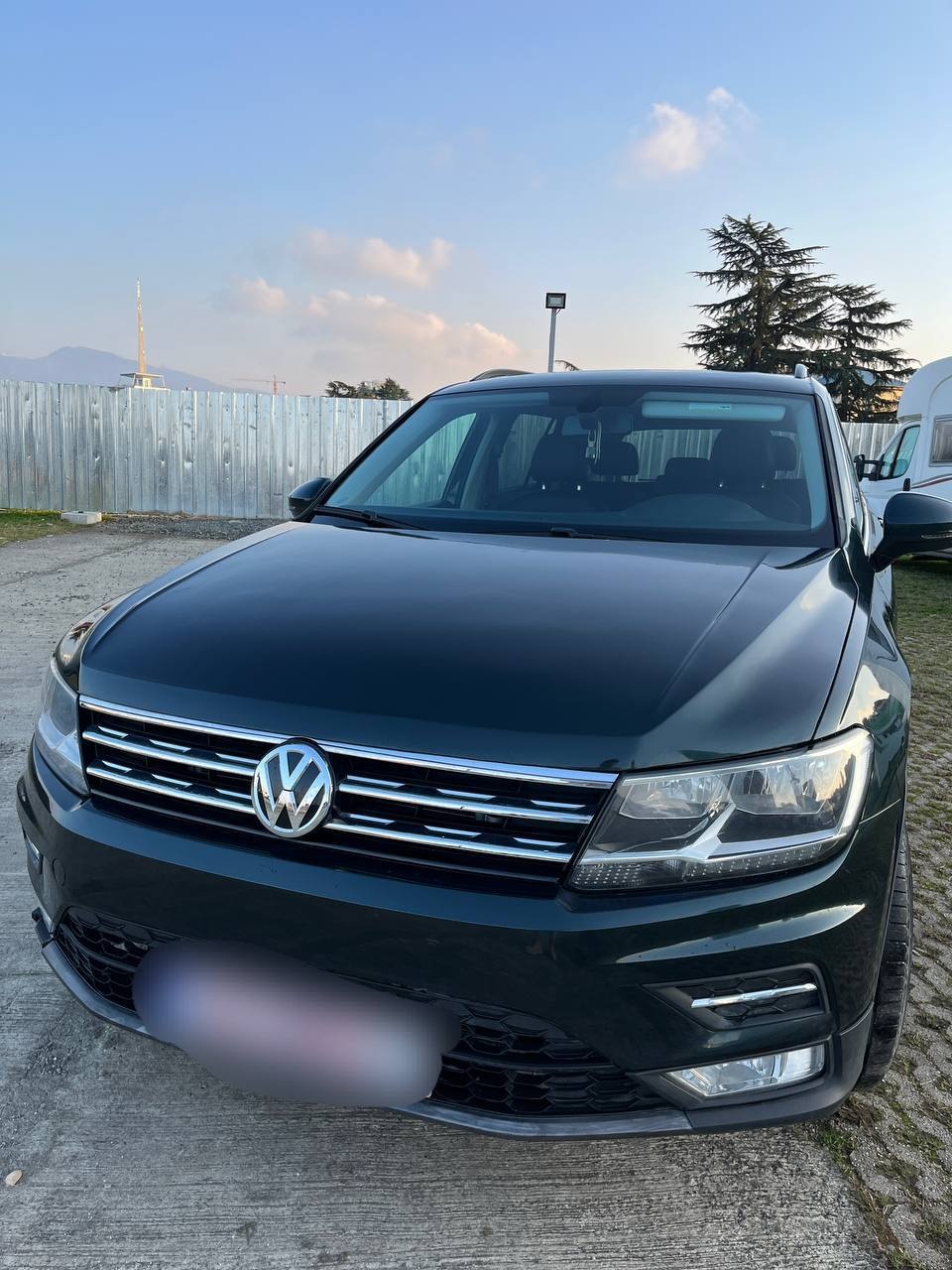 Volkswagen Tiguan 2018 — photo 2