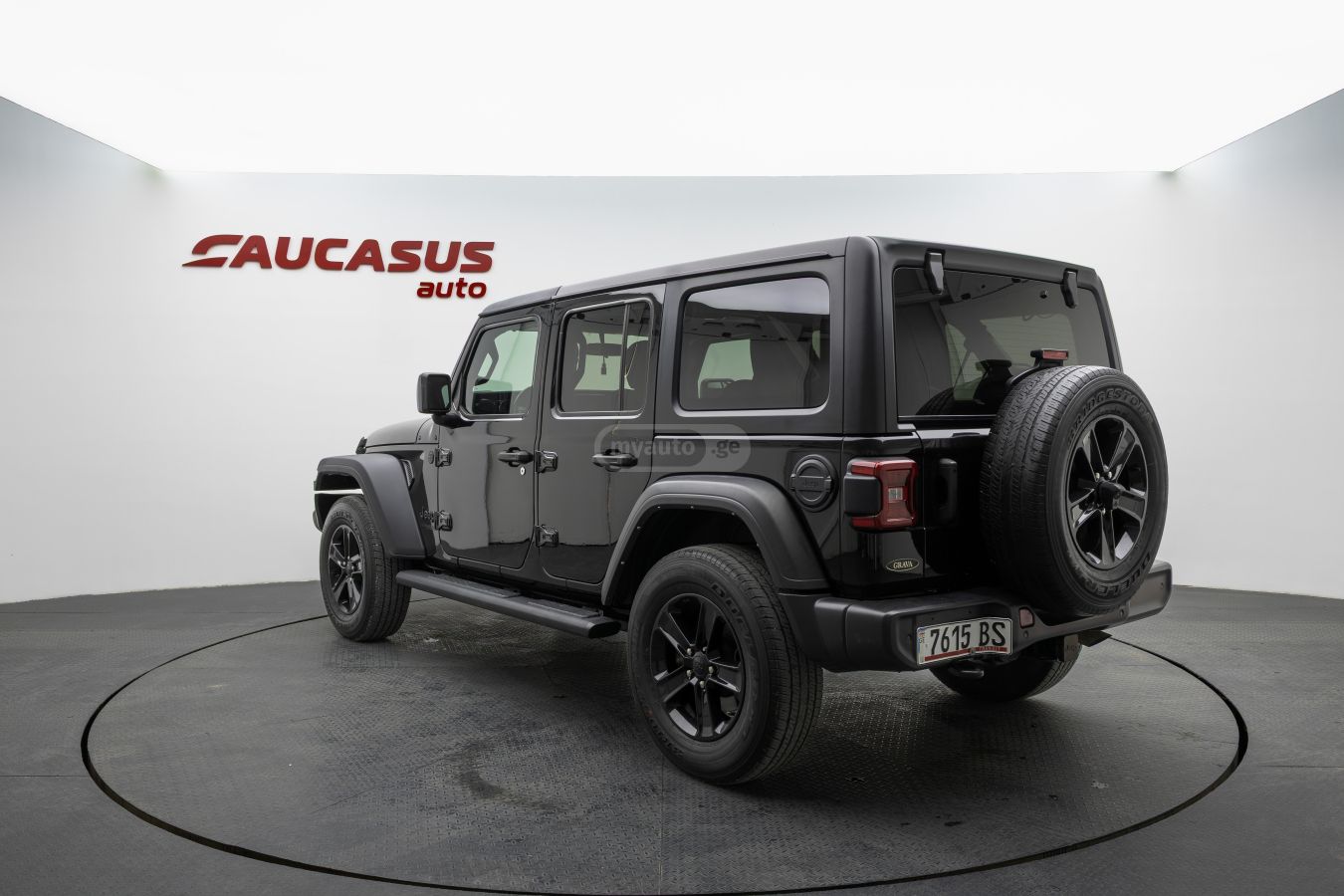 Jeep Wrangler 2021 — photo 2