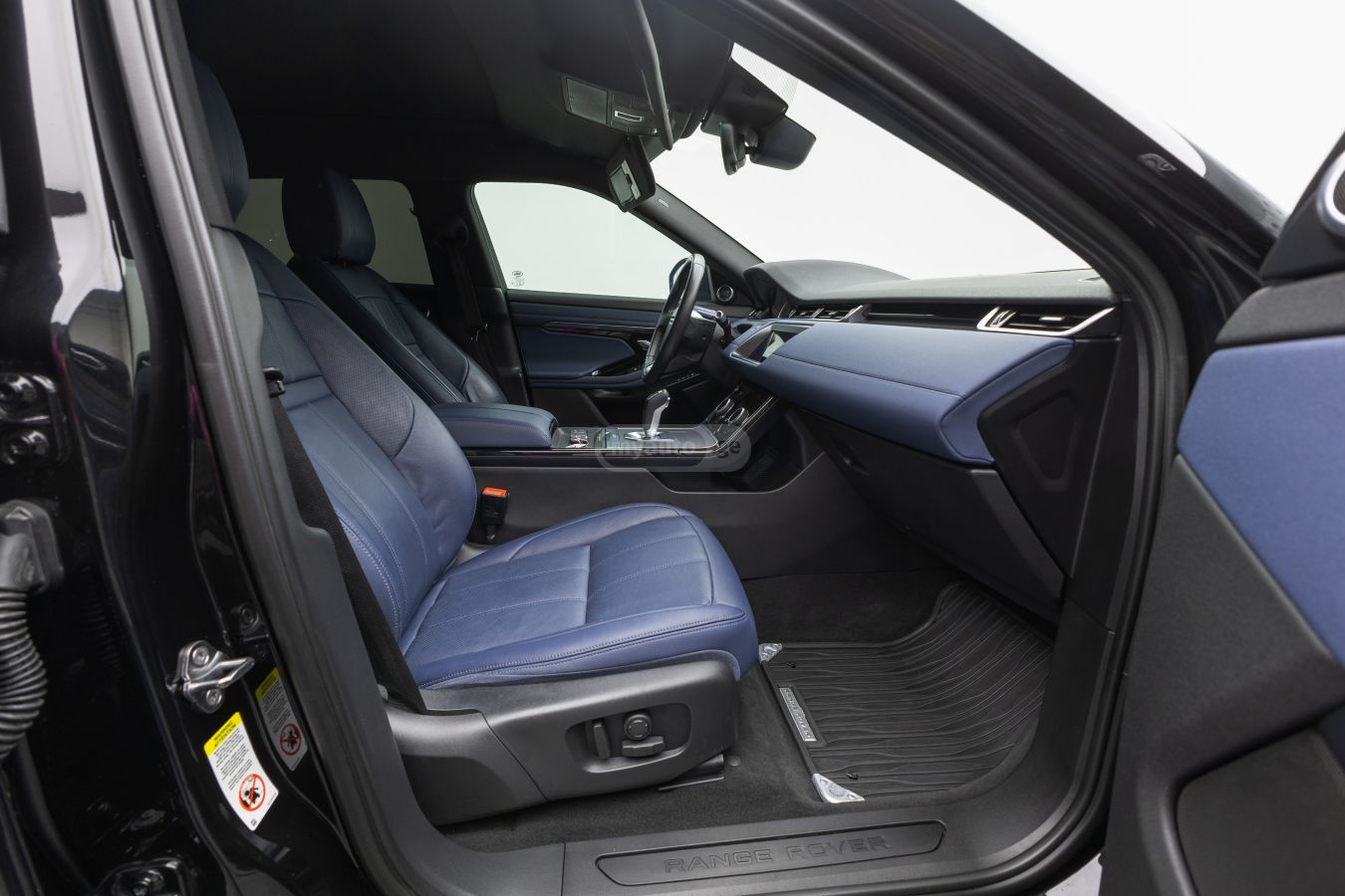 Land Rover Range Rover Evoque 2020 — photo 2