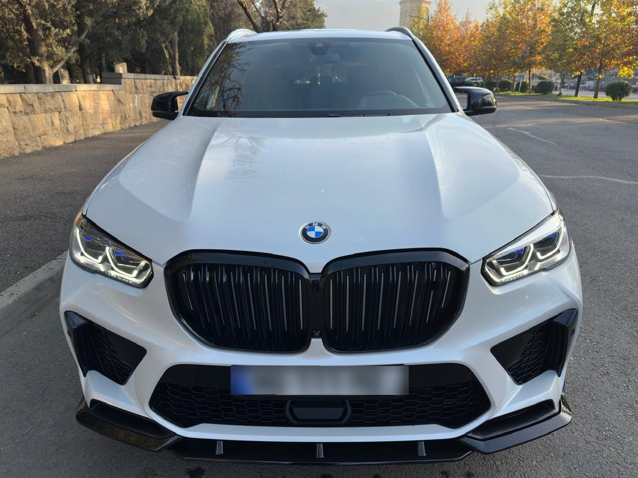 BMW X5 2019 — photo 2