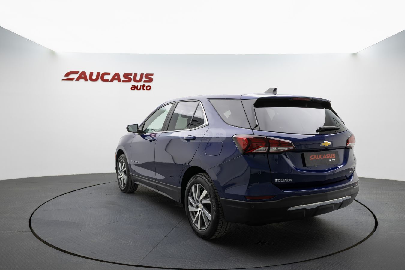 Chevrolet Equinox 2022 — photo 2