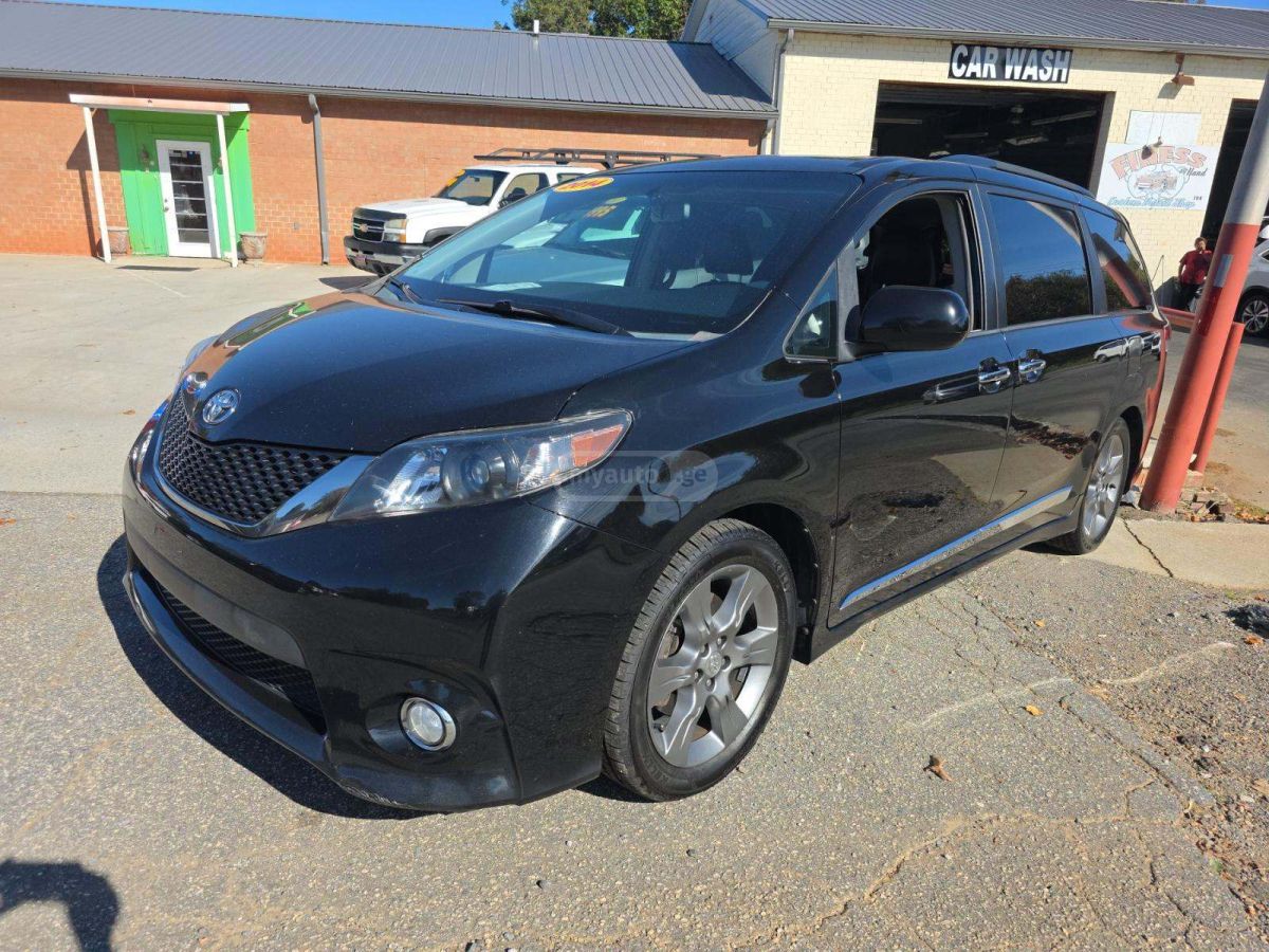 Toyota Sienna