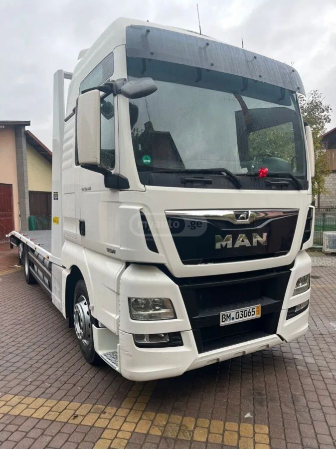 Isuzu TGX 2014 — photo 2