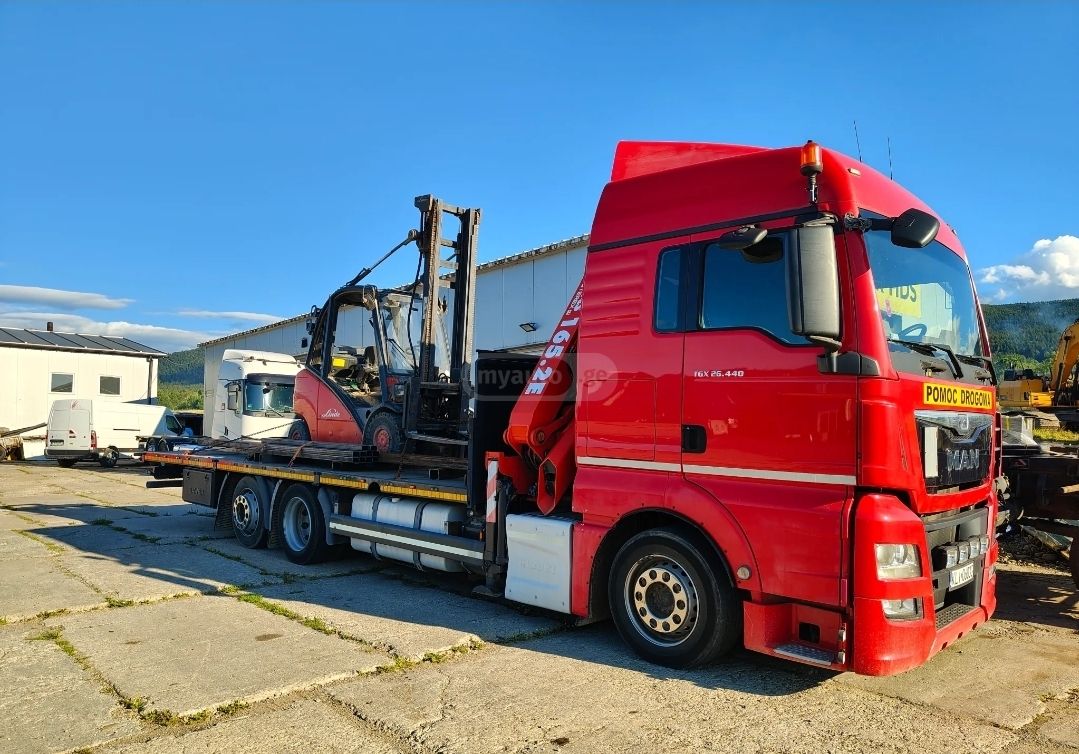 Isuzu TGX 2015 — photo 2