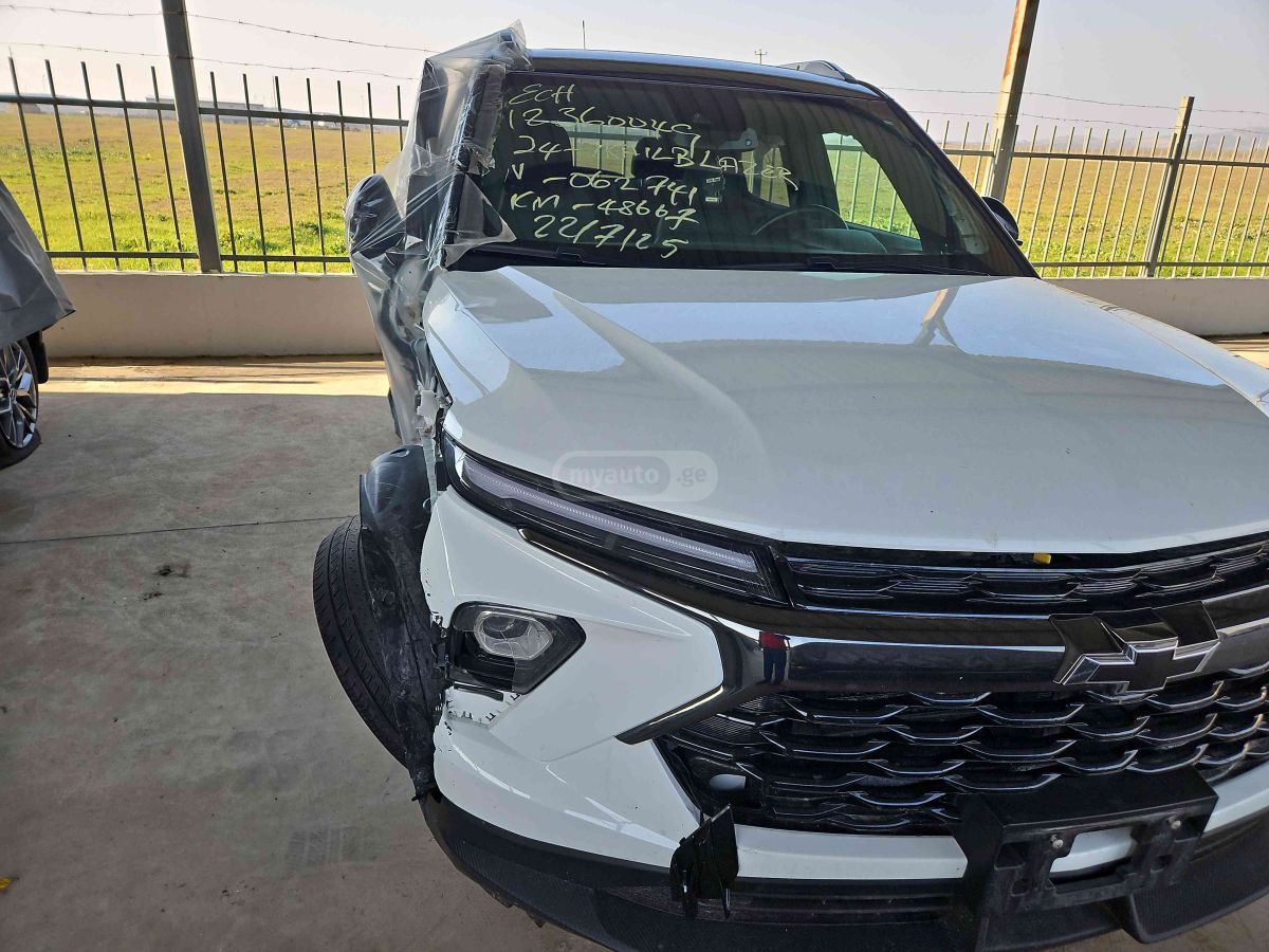Chevrolet Trailblazer 2024 — photo 2