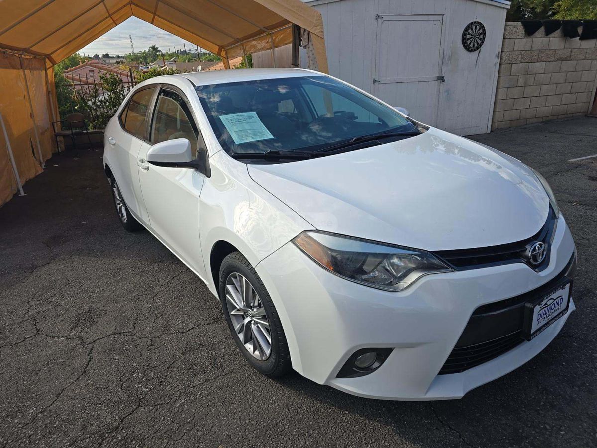 Toyota Corolla 2015 — photo 2
