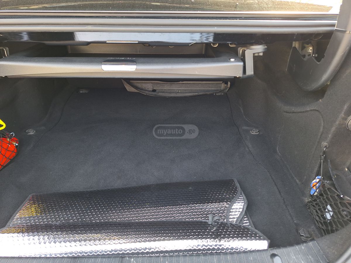 Mercedes-Benz E 350 2013 — photo 2