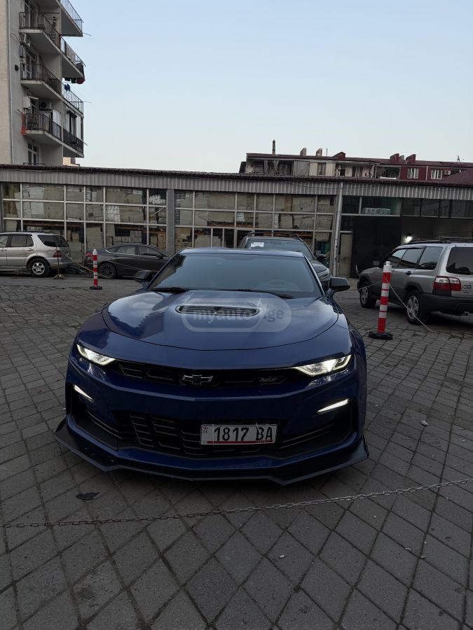 Chevrolet Camaro 2021 — photo 2
