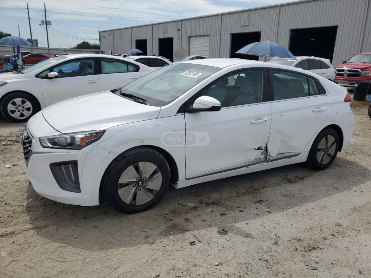 Hyundai Ioniq 2021 — photo 2