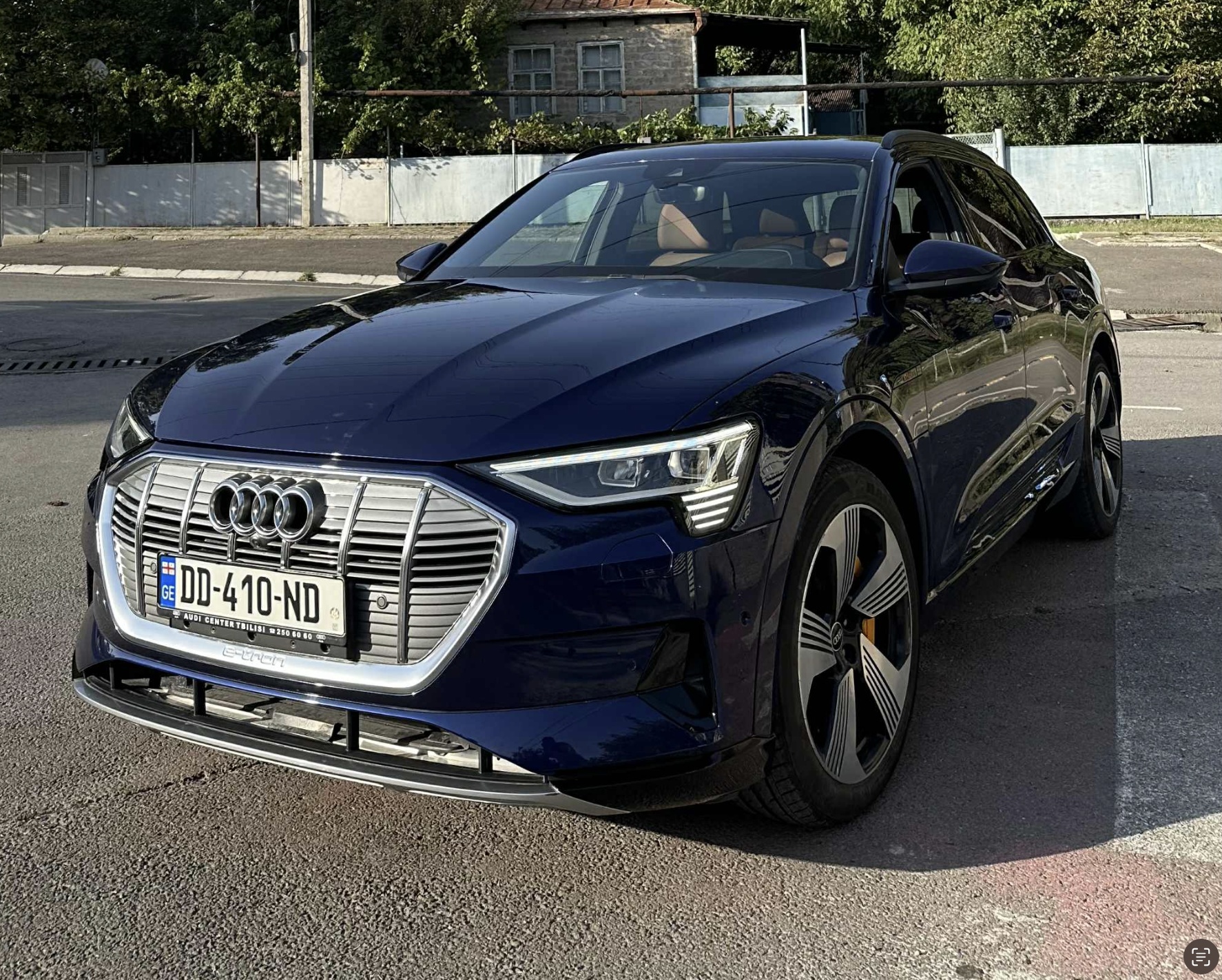 Audi e-tron