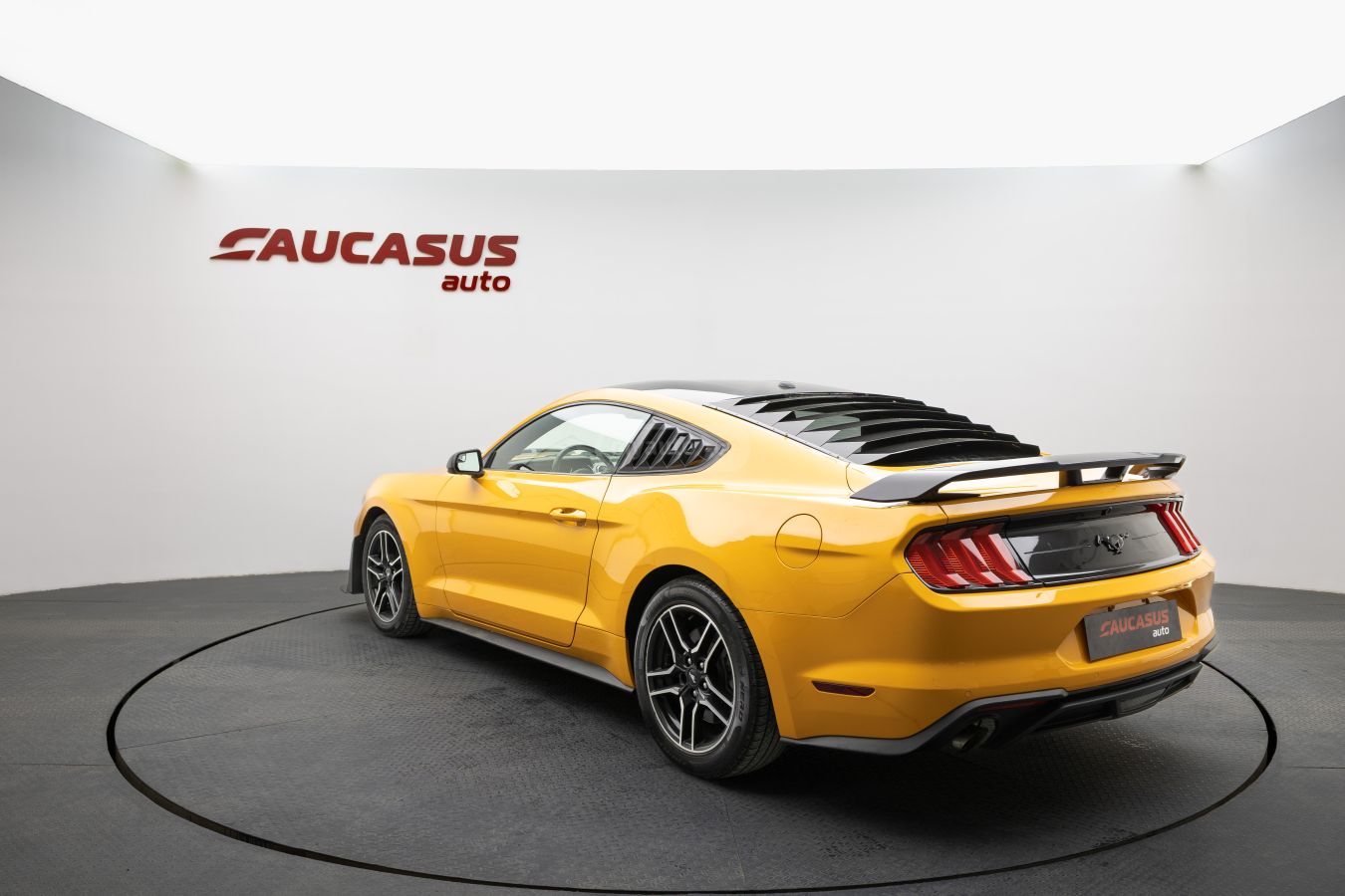 Ford Mustang 2018 — photo 2