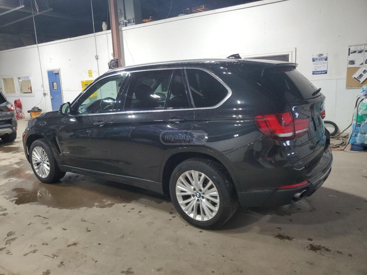 BMW X5 2016 — photo 2