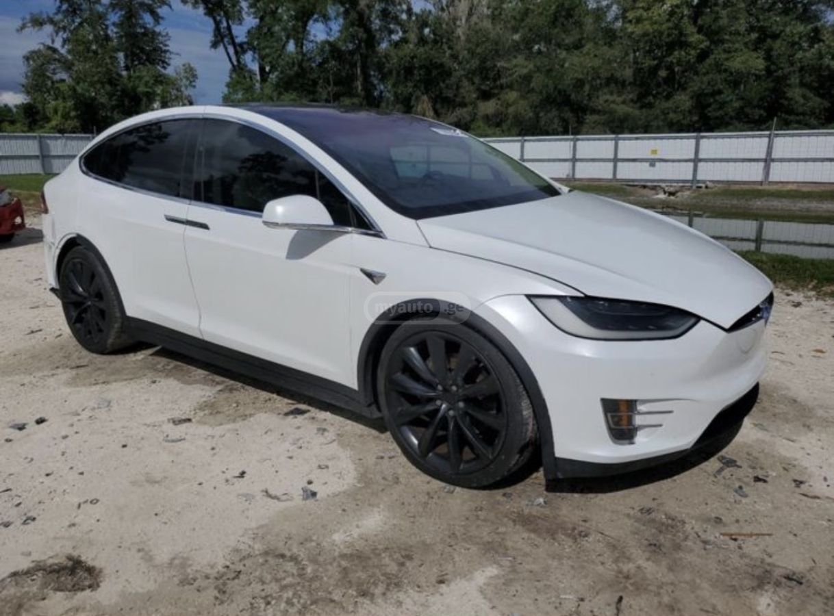 Tesla Model X 2018 — photo 2