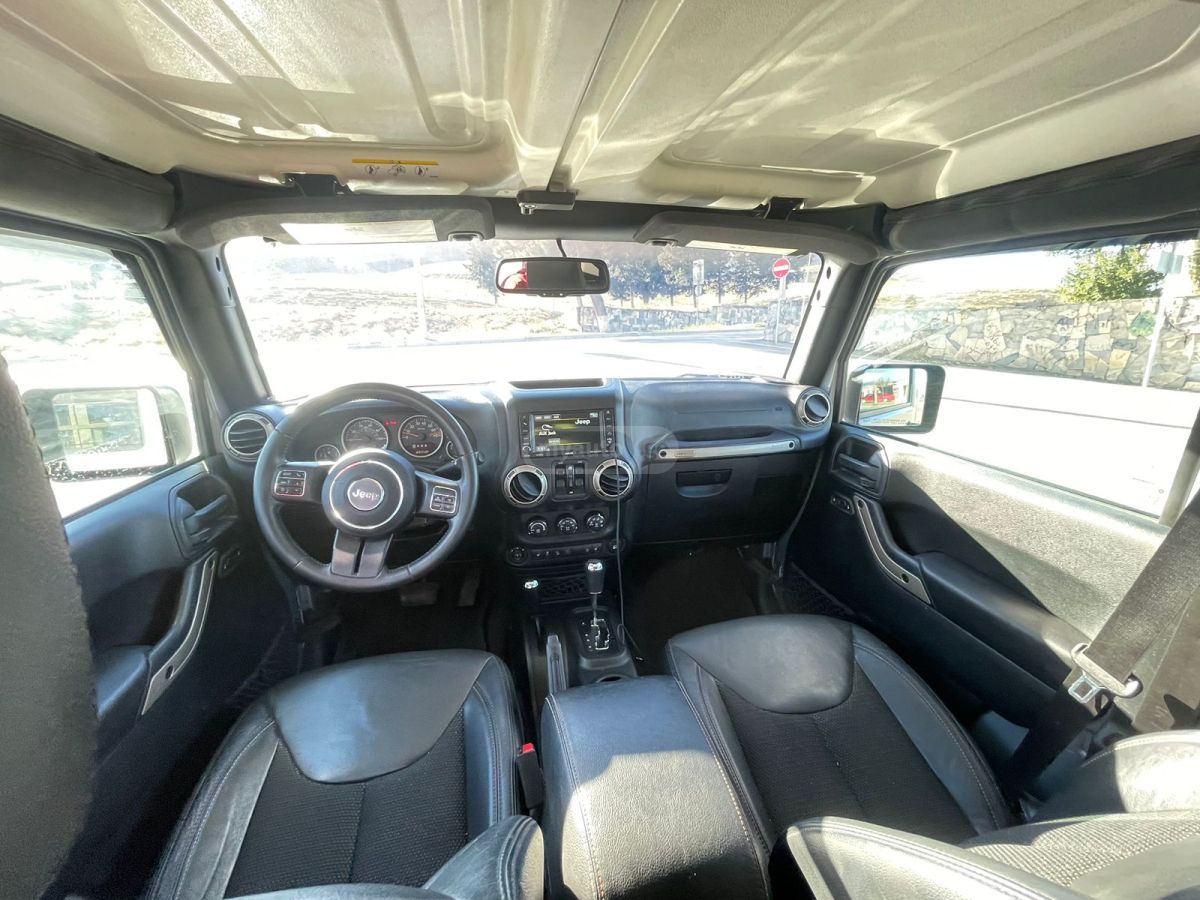 Jeep Wrangler 2016 — photo 2