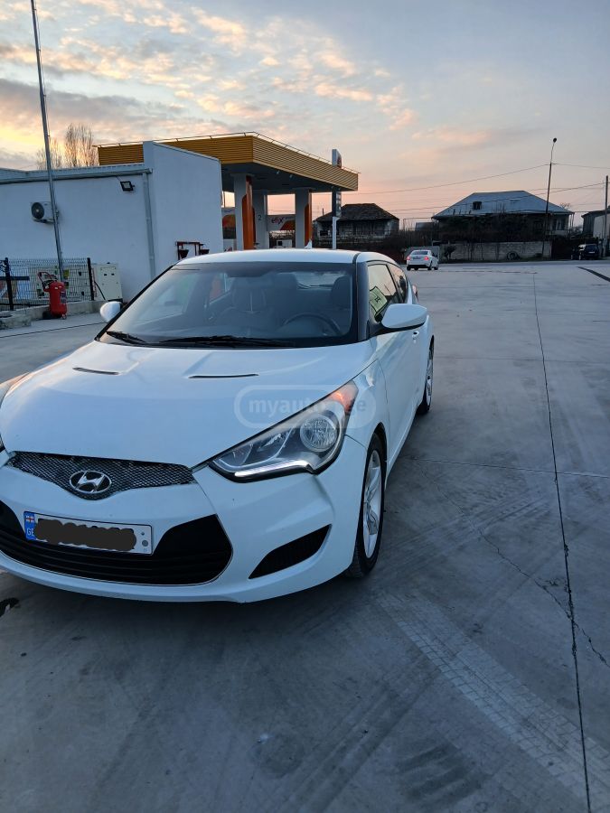 Hyundai Veloster
