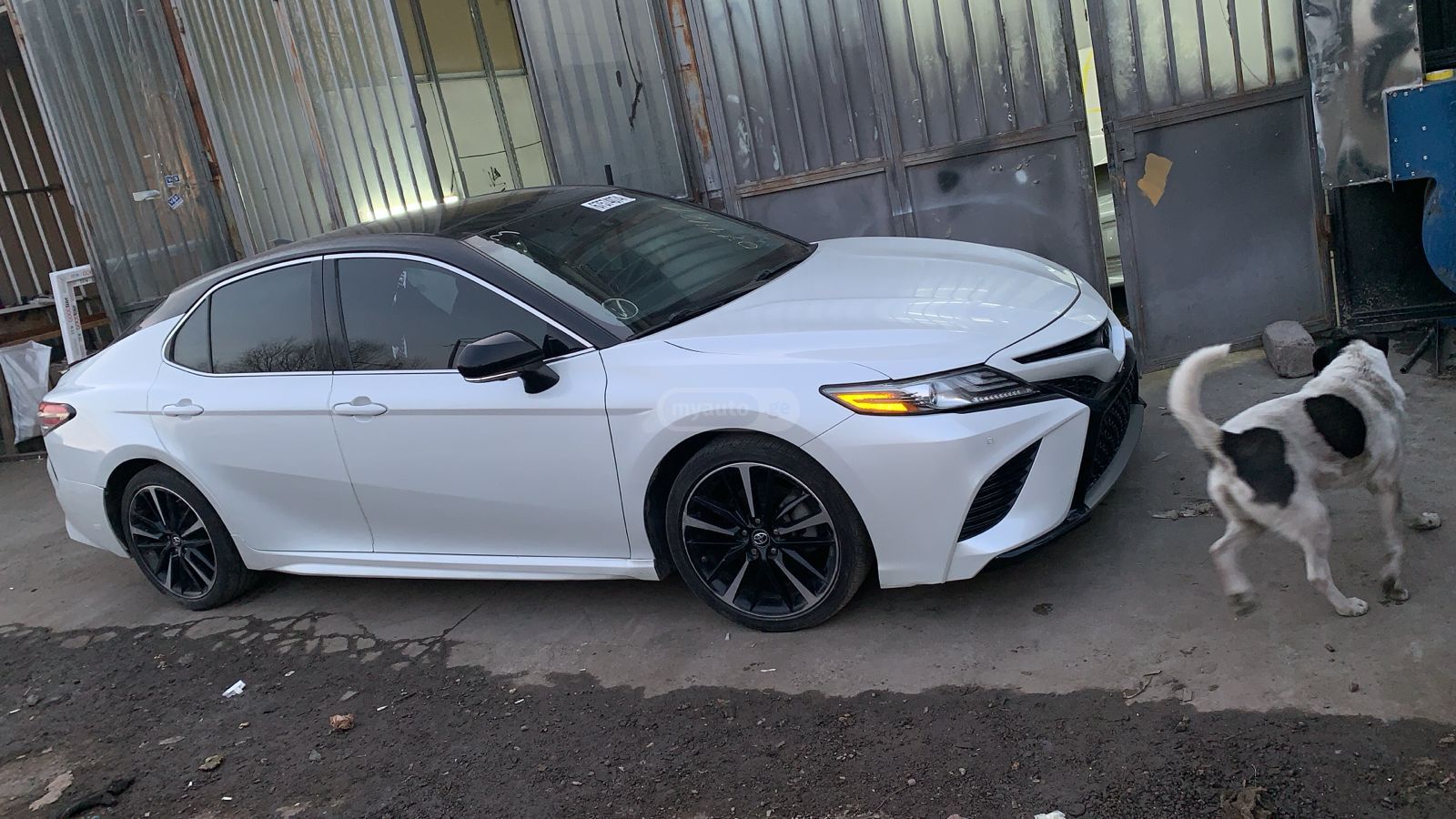 Toyota Camry 2019 — photo 2