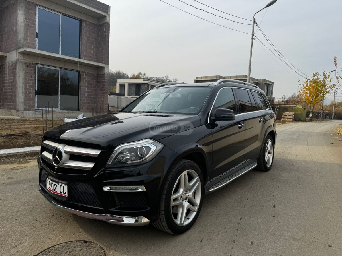 Mercedes-Benz GL 550 2015 — photo 2