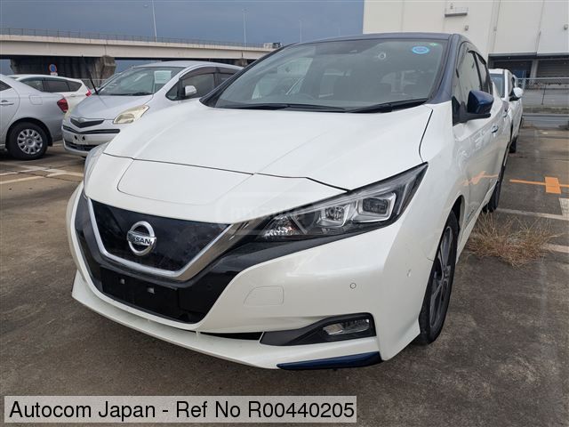 Nissan Leaf 2019 — photo 2