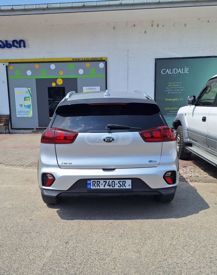 Kia Niro 2020 — photo 2