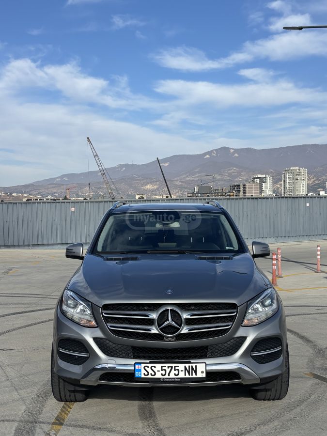 Mercedes-Benz GLE 350 2015 — photo 2
