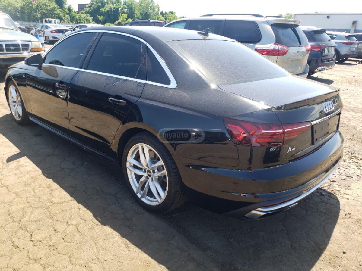 Audi A4 2020 — photo 2