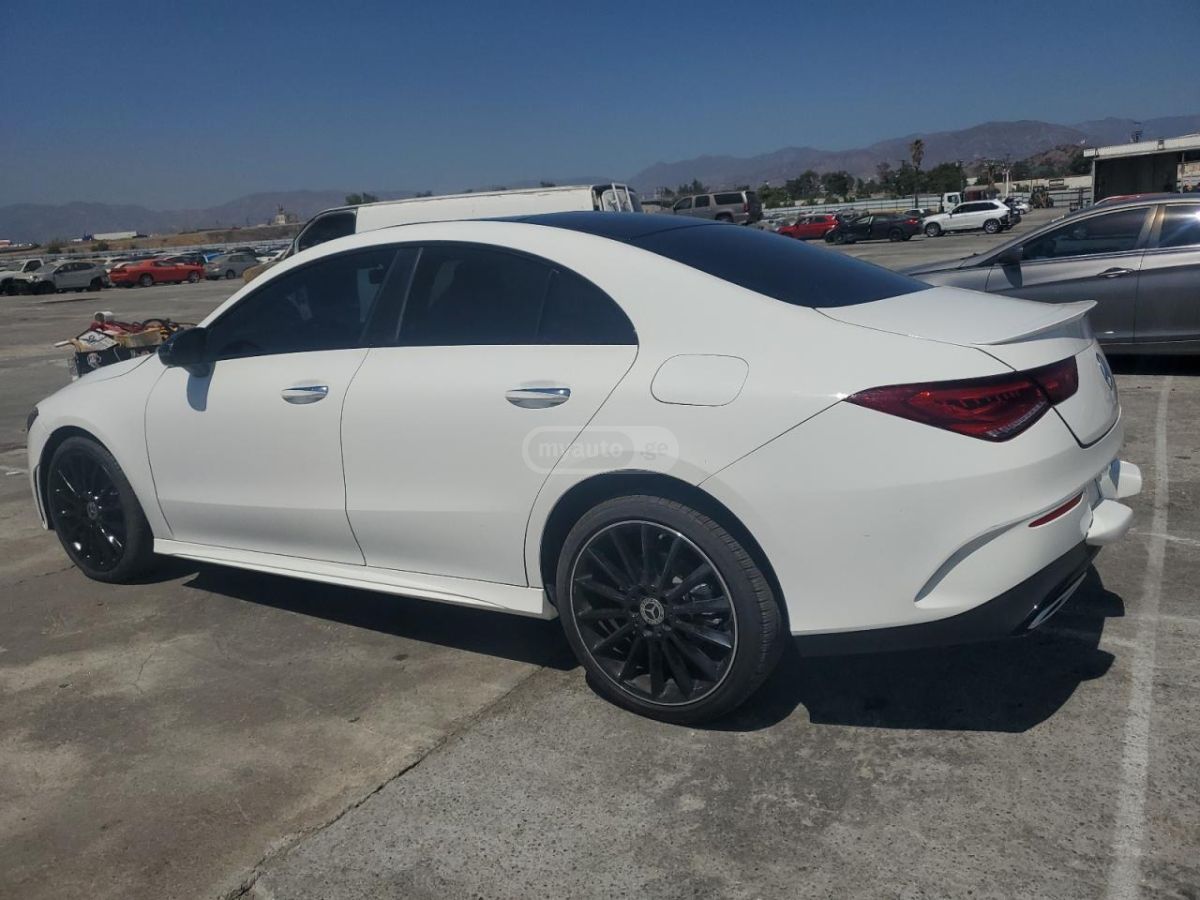 Mercedes-Benz CLA 250 2022 — photo 2