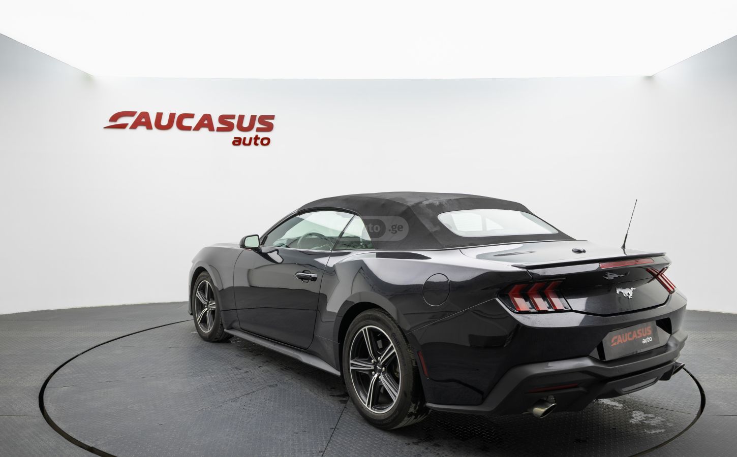 Ford Mustang 2024 — photo 2