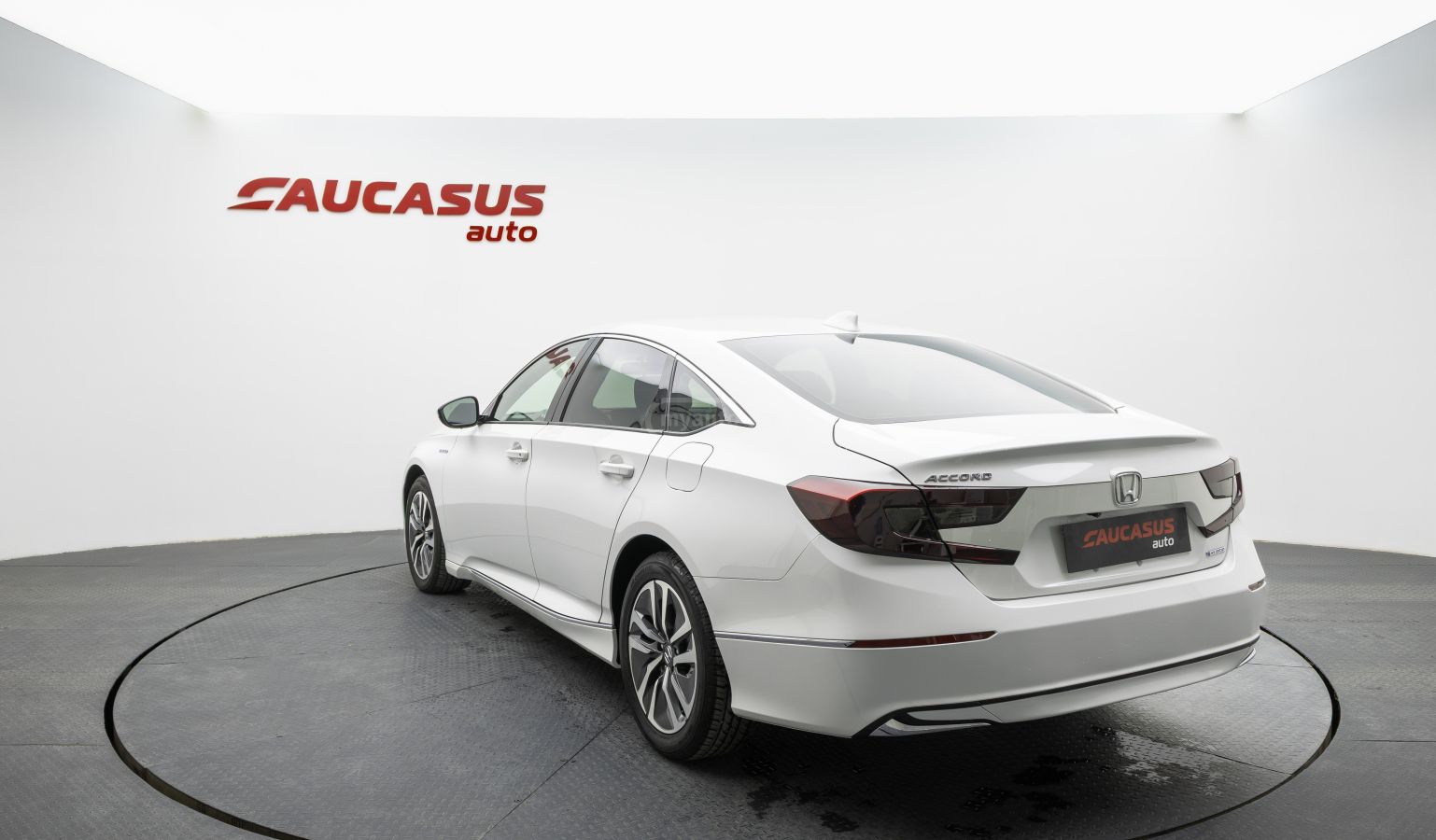 Honda Accord 2020 — photo 2