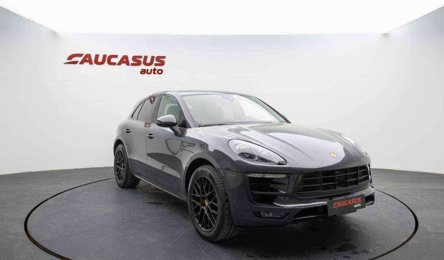 Porsche Macan 2018 — photo 2