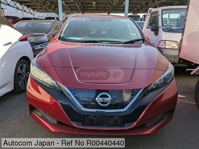 Nissan Leaf 2018 — photo 2