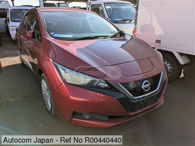 Nissan Leaf 2018 — photo 2