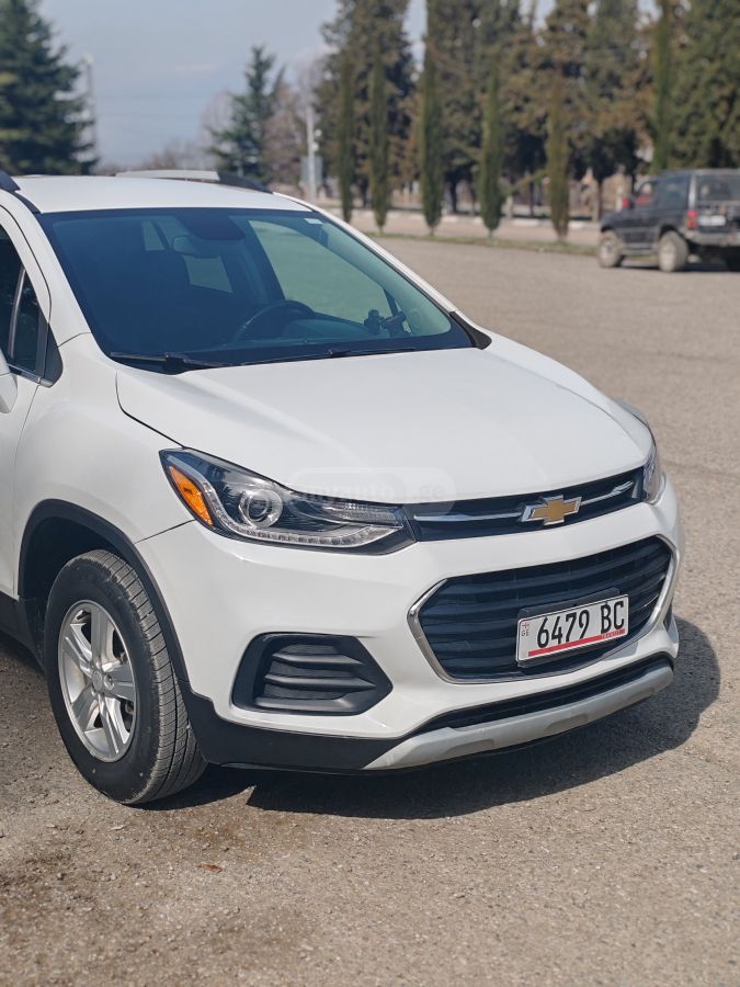 Chevrolet Trax 2018 — photo 2