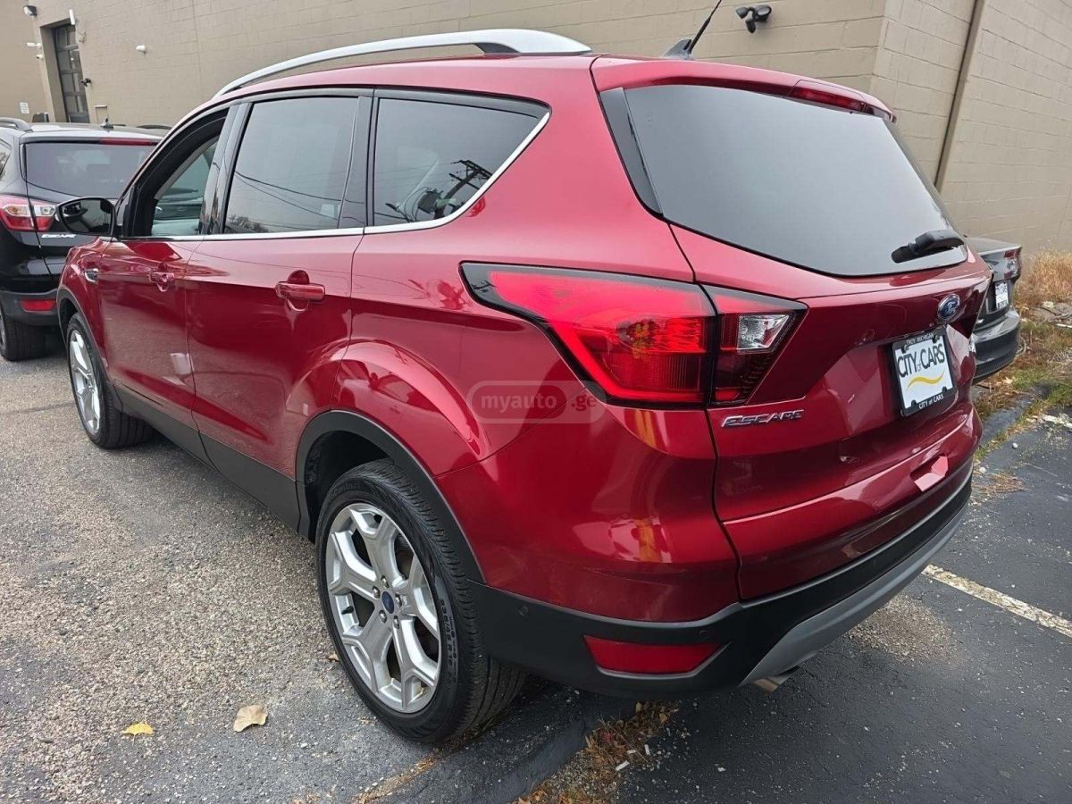 Ford Escape 2019 — photo 2