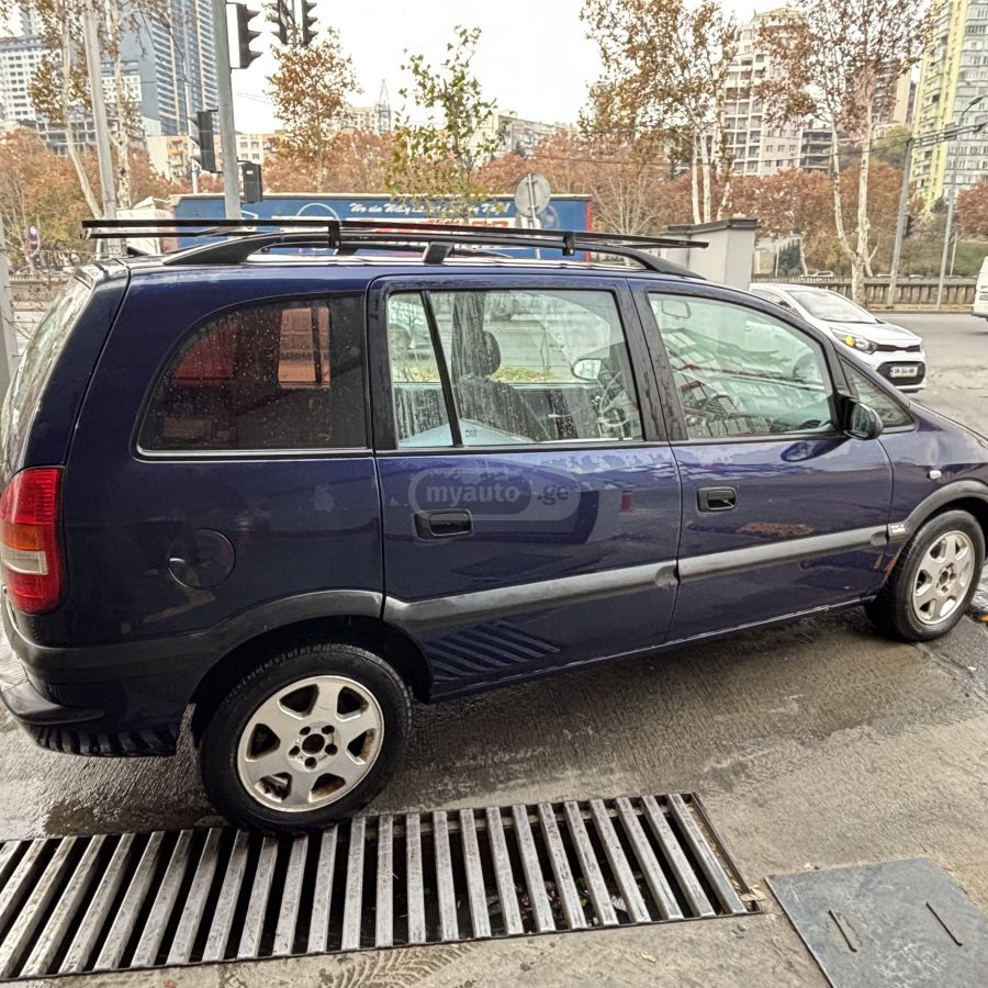 Opel Zafira 2000 — photo 2
