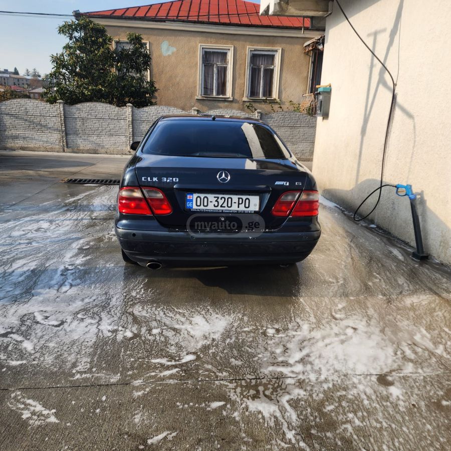 Mercedes-Benz CLK 320 1999 — photo 2