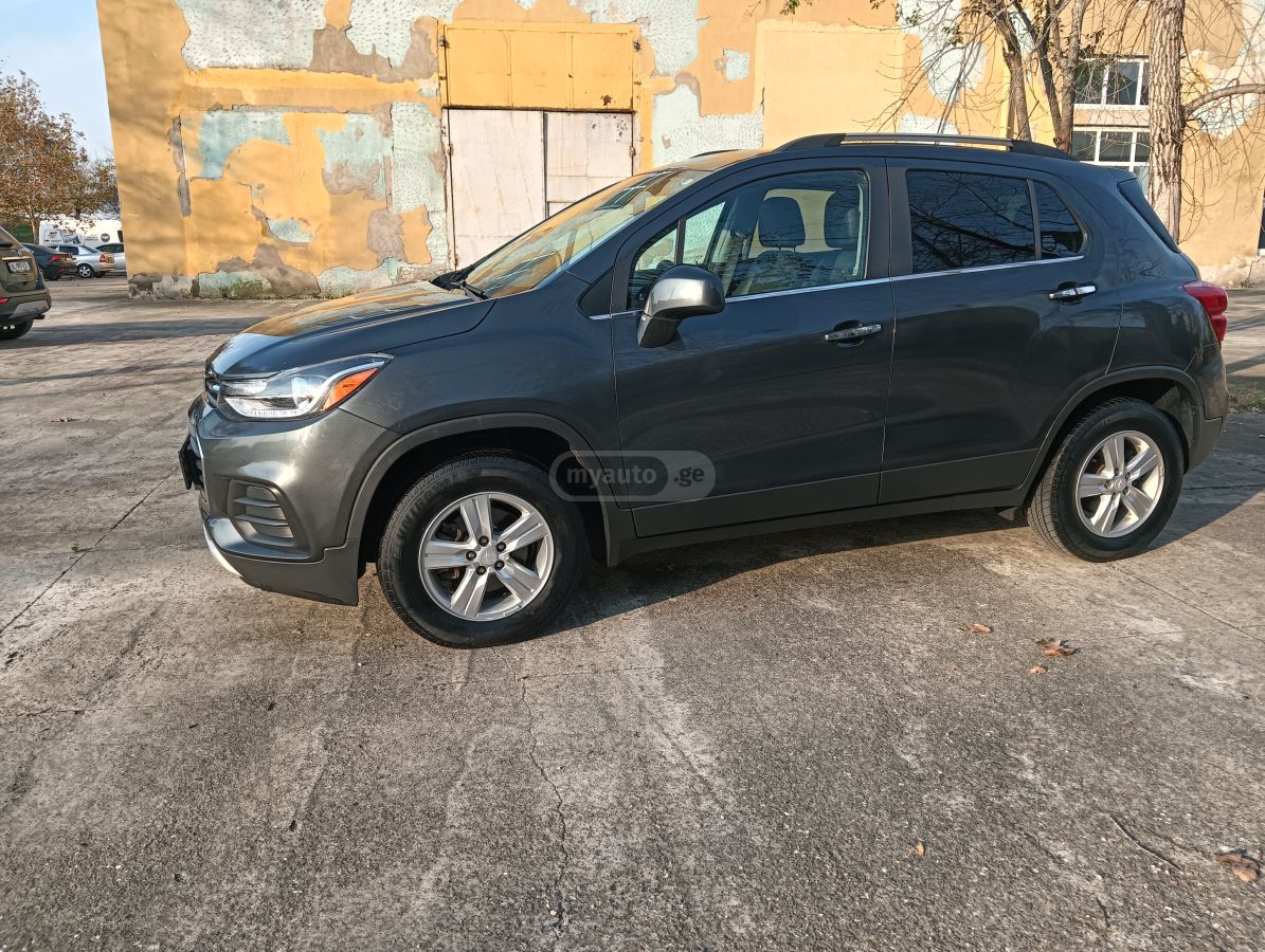 Chevrolet Trax 2020 — photo 2