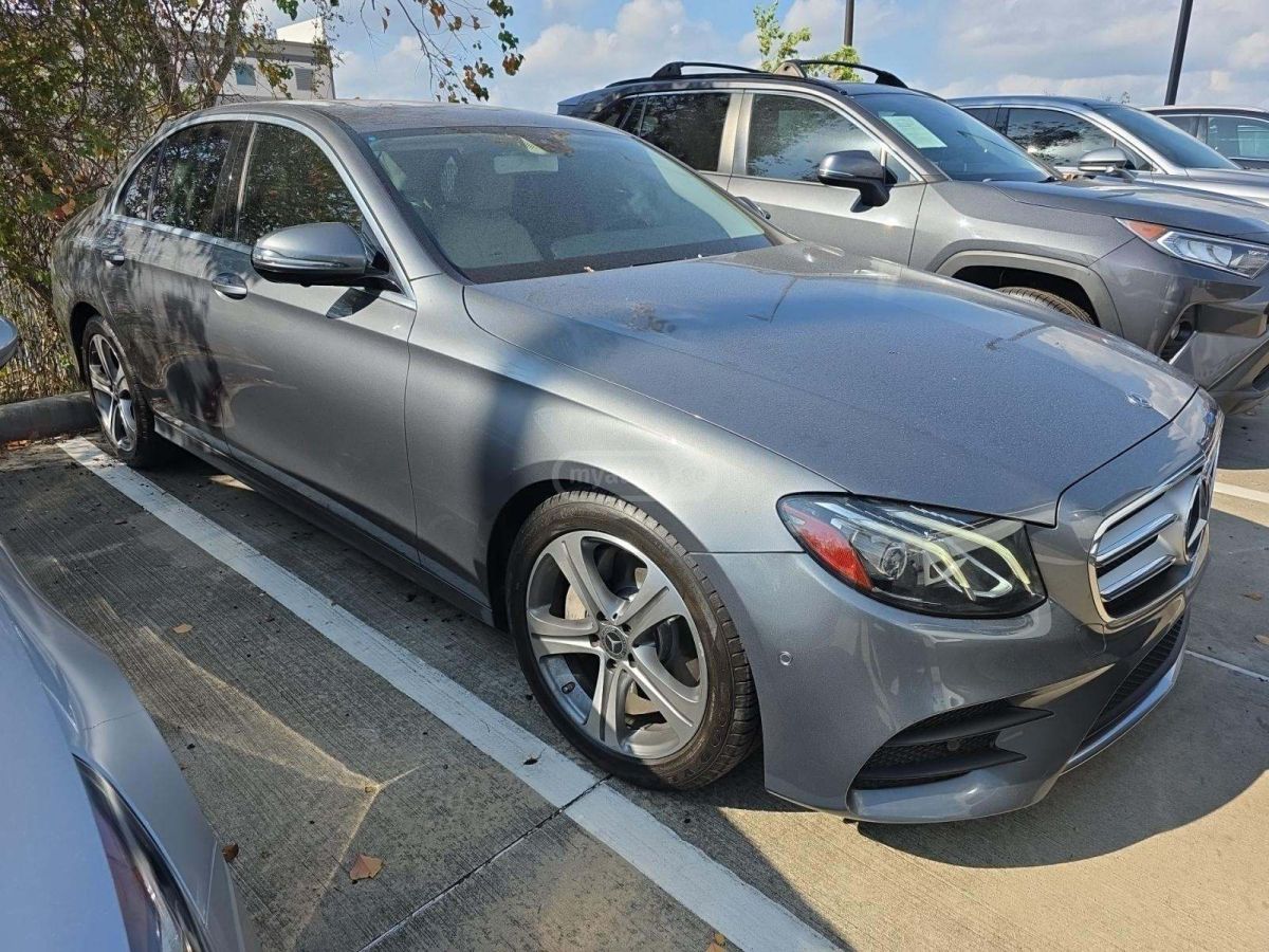Mercedes-Benz E 350 2020 — photo 2