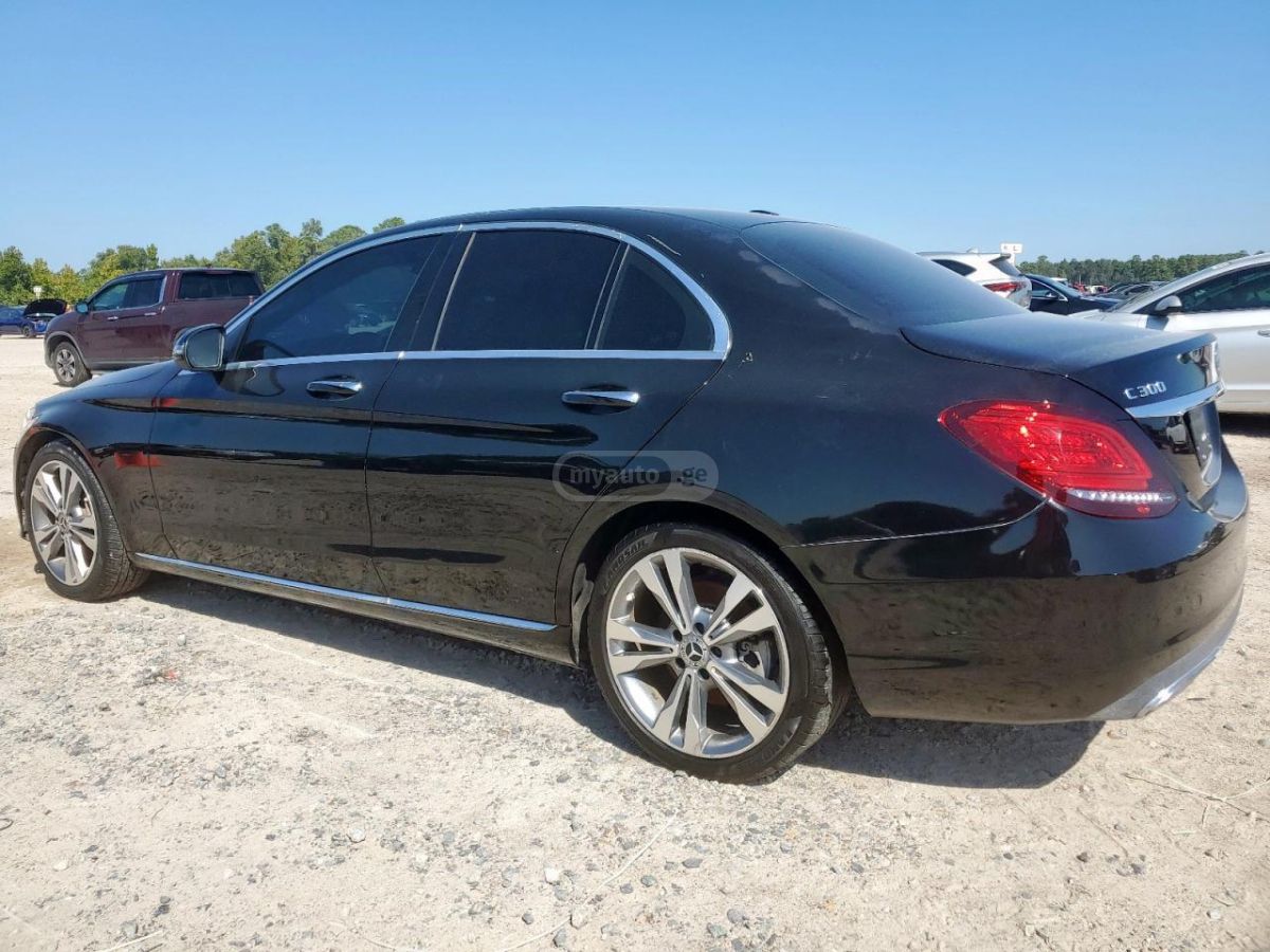 Mercedes-Benz C 280 2019 — photo 2