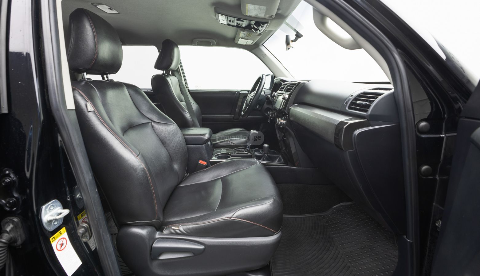 Toyota 4Runner 2015 — photo 2